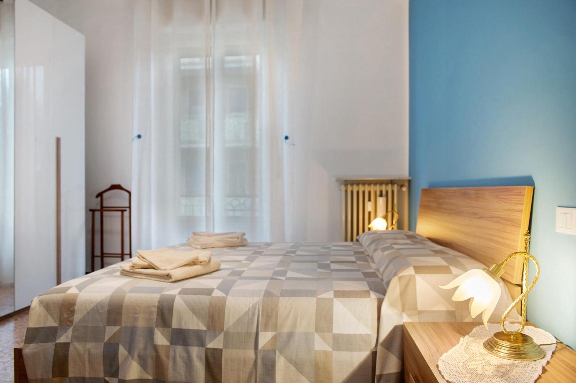 Alesa Apartament Vercelli Buitenkant foto