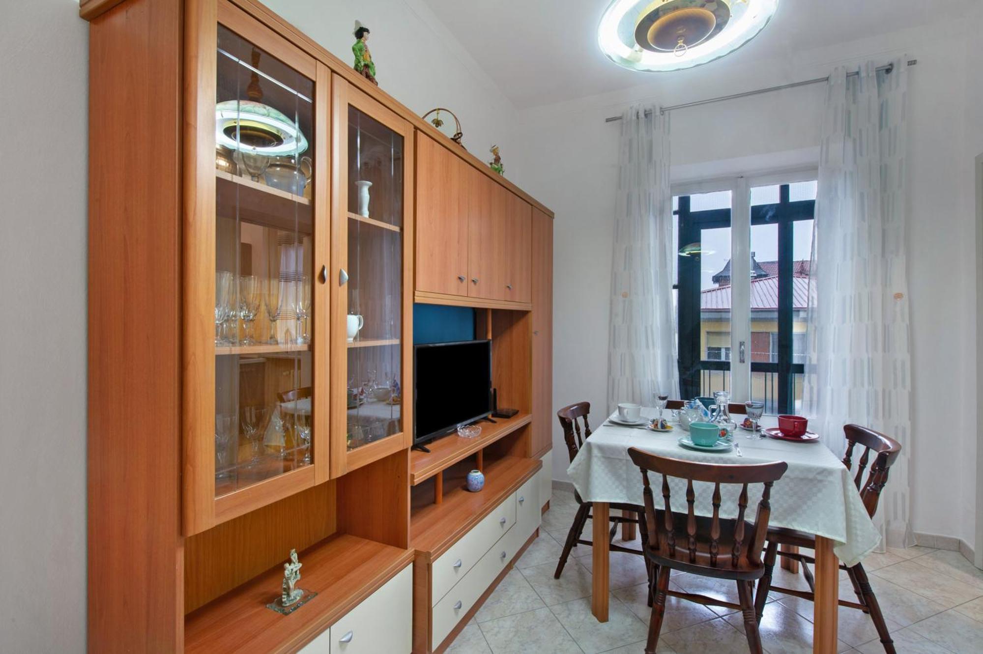 Alesa Apartament Vercelli Buitenkant foto
